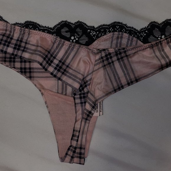 Victoria's Secreet Dream Angel satin & lace thong panty - Picture 5 of 7